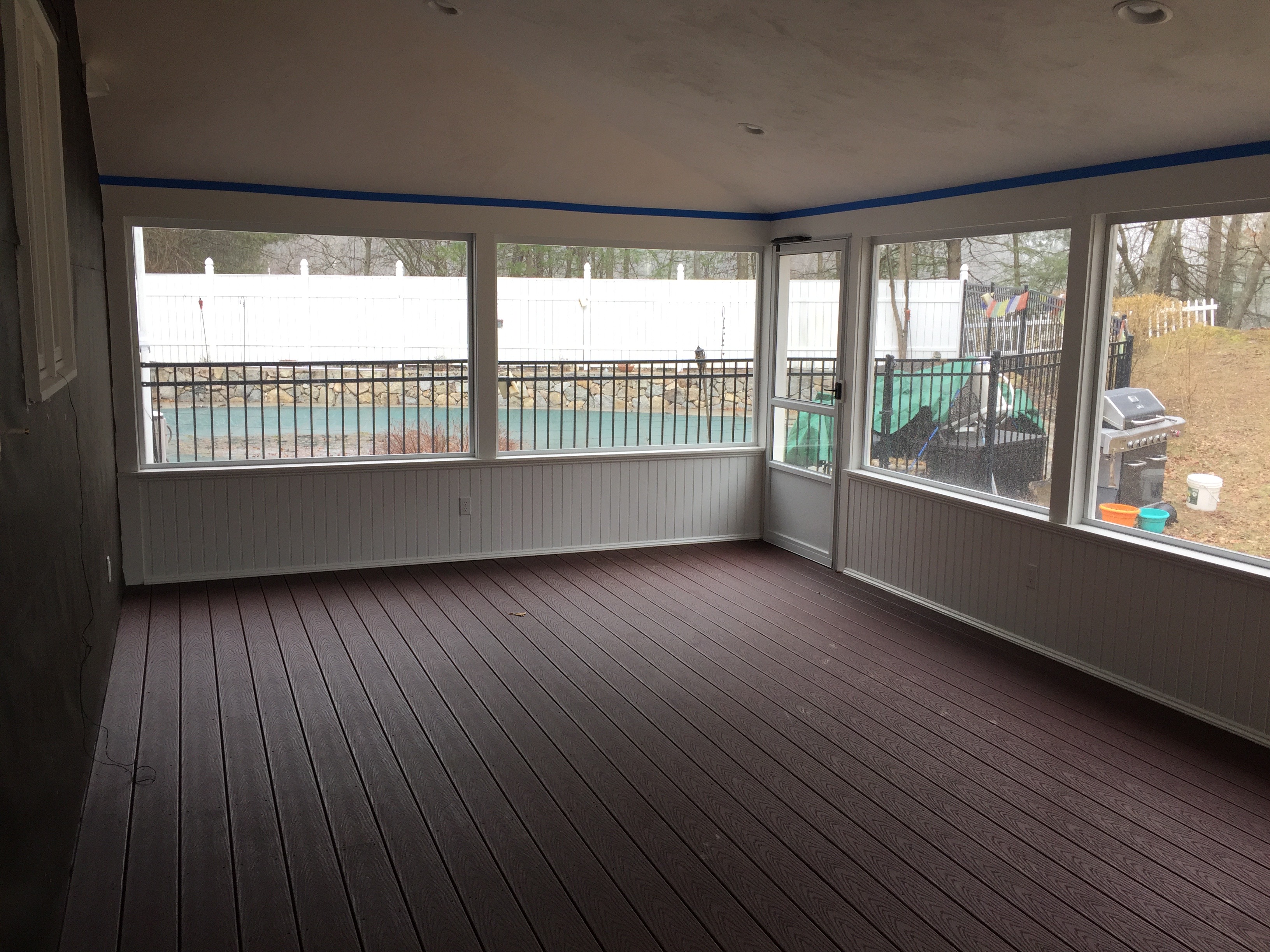 Screened in Porch w/ Composite Decking